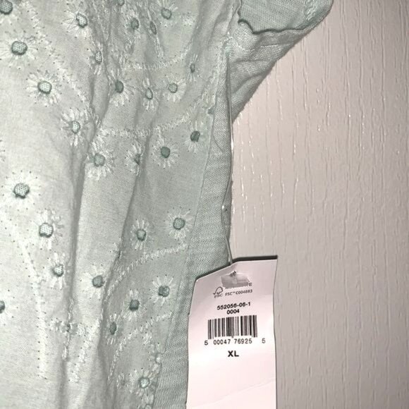Old Navy Womens Eyelet Embroidered Mint Green Short Sleeve Top Size XL - Picture 5 of 8